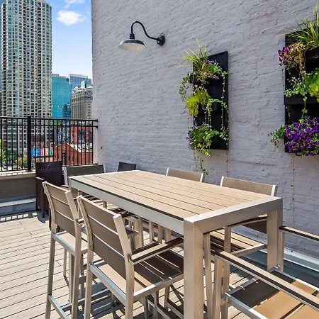 Western Downtown-river North Hotel 3*