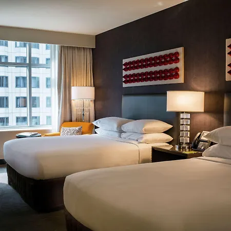 Hotel Thewit Chicago, A Hilton 4*
