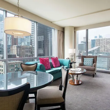 Hotel Thewit Chicago, A Hilton