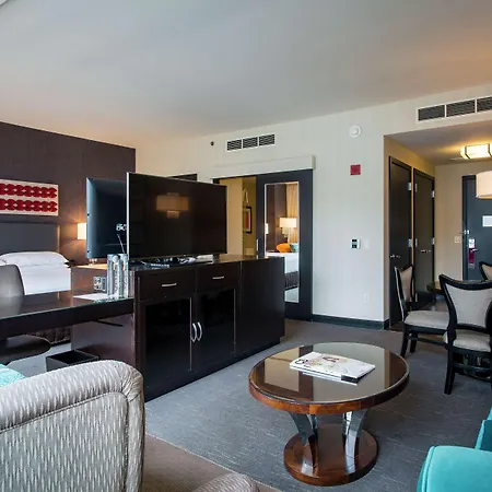 Hotel Thewit Chicago, A Hilton 4*