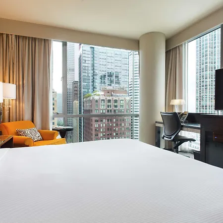 Thewit Chicago, A Hilton Chicago