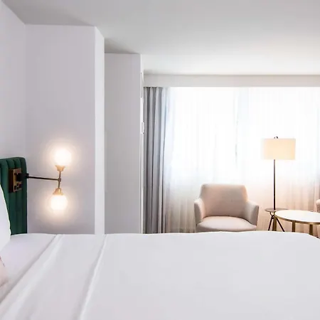 Hotel The Royal Sonesta Downtown
