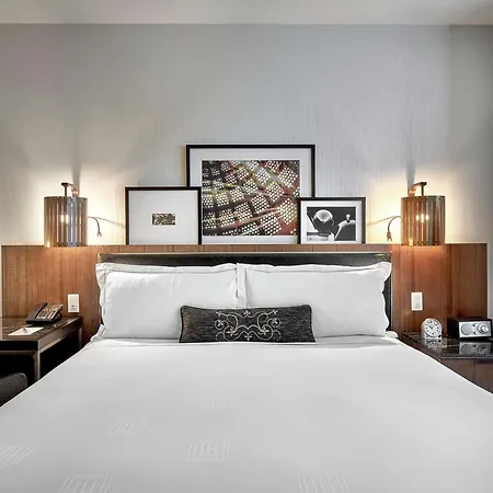 Hotel Londonhouse Chicago, Curio Collection By Hilton