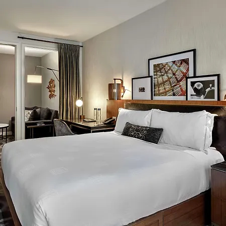 Hotel Londonhouse Chicago, Curio Collection By Hilton