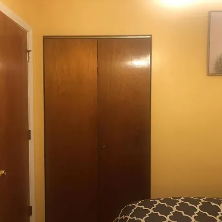 Apartment Ethan Golden Llc *