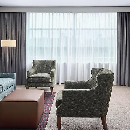 Home2 By Hilton Mccormick Place Hotel