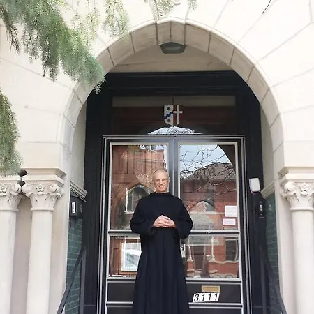 Apartment Benedictine Chicago