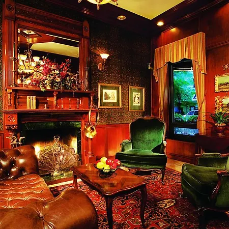 The Talbott, Autograph Collection Hotel 4*
