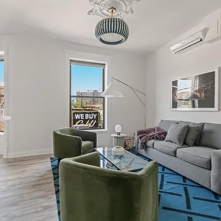The Neighborhood - Lincoln Park 501 - Three Bedroom Penthouse Hotel