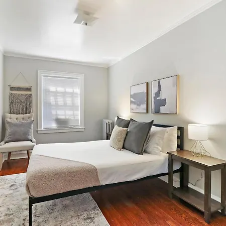 1br Contemporary With Laundry Facility - Lockwood 1 & 2 Chicago