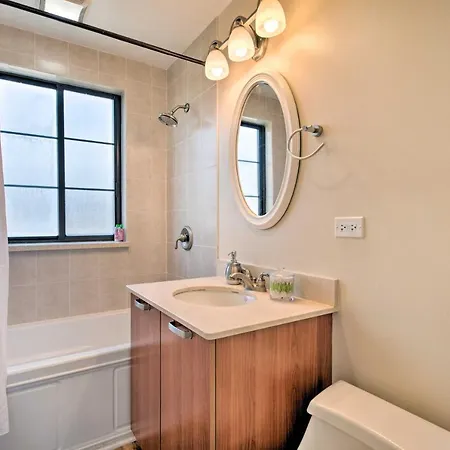 Apartment Urban Escape About 1 Mi To Local Beaches! *