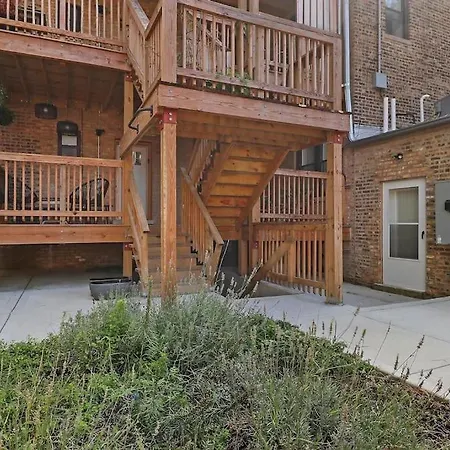 2br Close To Local Cafes & Stores - Magnolia G
