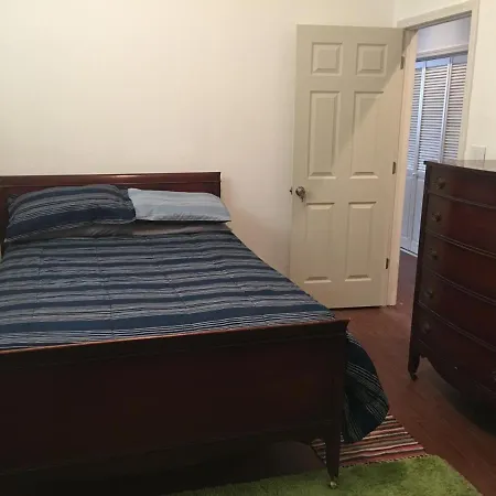 Just Minutes From Downtown 4* Chicago