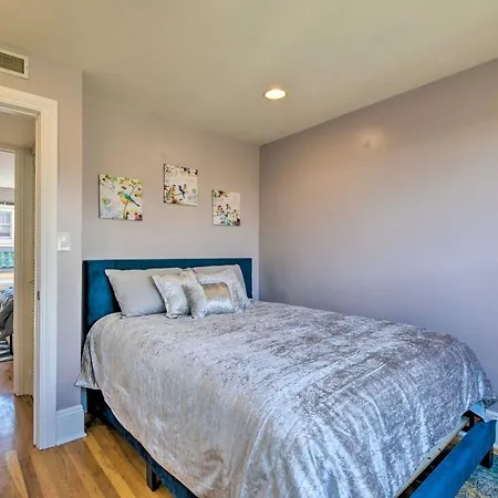 Apartment Urban Escape About 1 Mi To Local Beaches! Chicago