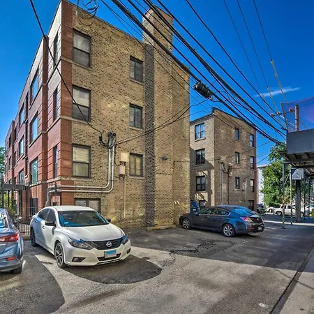 Apartment Urban Escape About 1 Mi To Local Beaches!