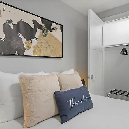 2br Close To Local Cafes & Stores - Magnolia G Apartment Chicago