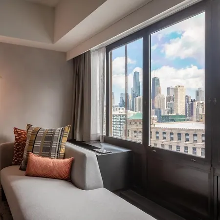 Hotel Voco Downtown - Riverwalk By Ihg 3*