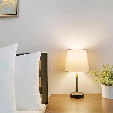 Apartment Quiet 1br Spot Perfectly Situated Dine & Shop - Bell E3 *