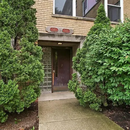Quiet 1br Spot Perfectly Situated Dine & Shop - Bell E3 * Chicago