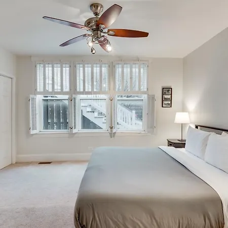 Pet Friendly! Historic River West Neighborhood - Easy Access To O'hare Apts *