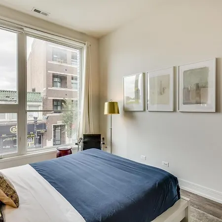 Apartment Sheridan Park Stunner! No Matter If Are In Town For Business Or Fun Has Covered Apts Chicago