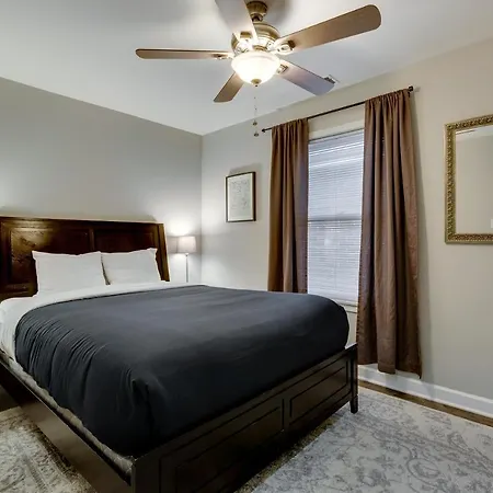 Walk To The United Center! No Easier Way To See Your Bulls And Blackhawks In Action! Apts Apartment *