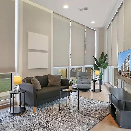 Apartment Nicely Decorated 1br W Laundry - Crosby 202 Chicago