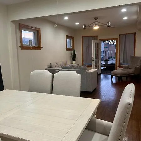 Relaxing Entire Roseland Neighborhood Unit *