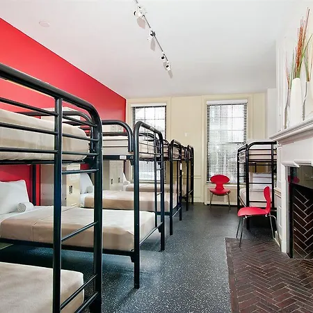 Getaway Hostel *