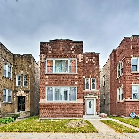 Remodeled Less Than 9 Mi To Downtown Chicago