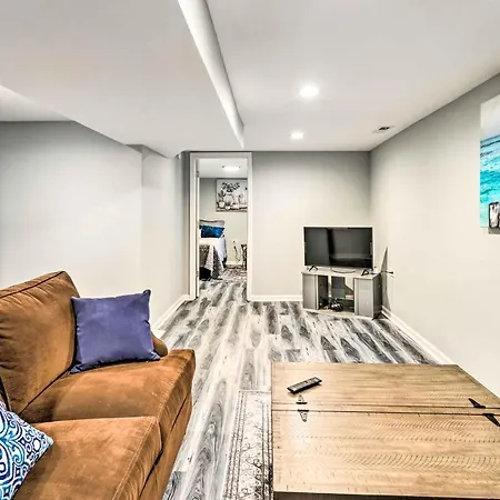 Remodeled Less Than 9 Mi To Downtown Apartment