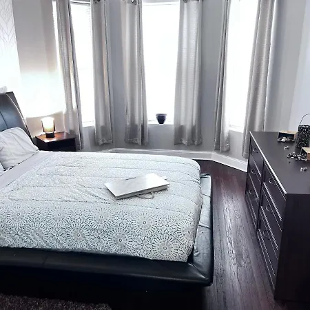 Simplified Living Space Homestay