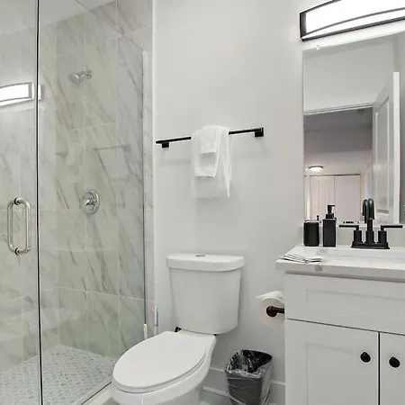 1br Captivating With In-unit Laundry - Aberdeen 2 Apartment
