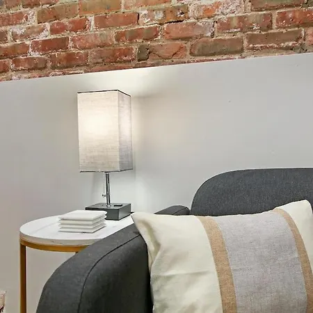 Apartment Perfect - Modern 2br Unit - Barry Gb Chicago