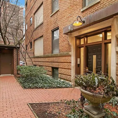 Perfect - Modern 2br Unit - Barry Gb * Chicago