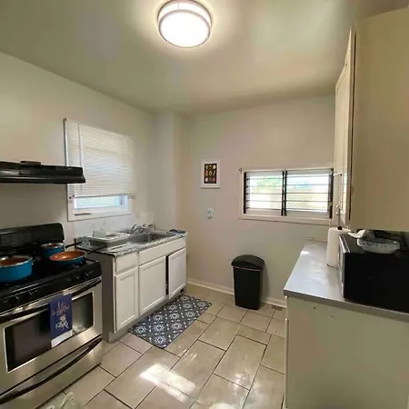 Apartment Red Line Corporate Housing