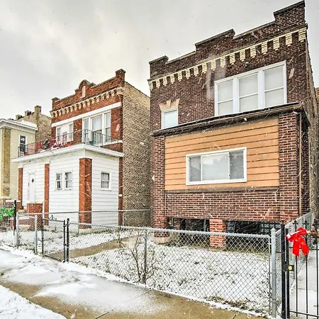 Quiet Townhome: Walk To Subway Stations Holiday home *