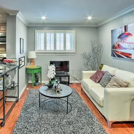 Gem Near Subway ~ 5 Mi To Downtown Apartment