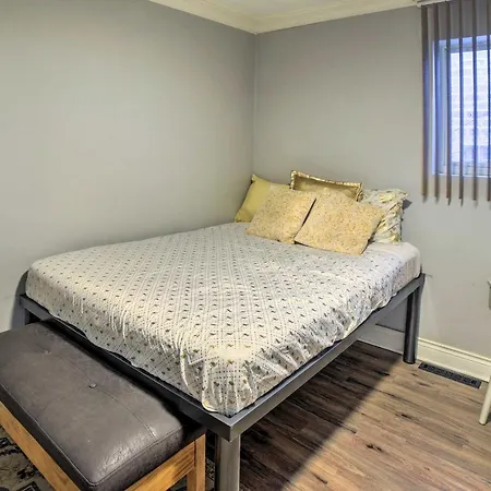 Gem Near Subway ~ 5 Mi To Downtown Apartment