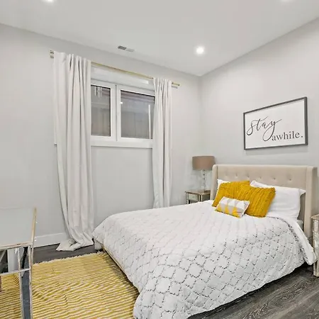 Spacious 4 Bedroom Apartment *