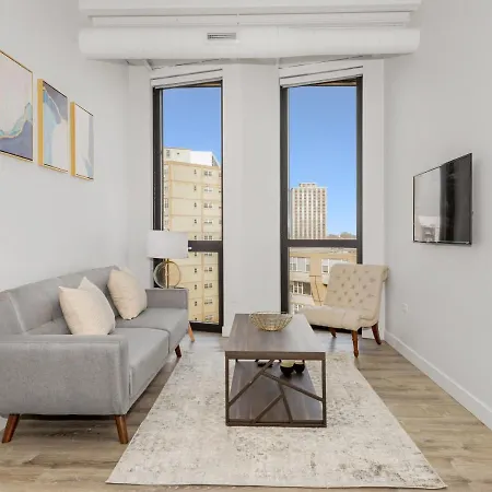 Chic 2br W Gym & Meeting By Gia Apartment