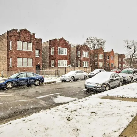 Quiet Townhome: Walk To Subway Stations Holiday home