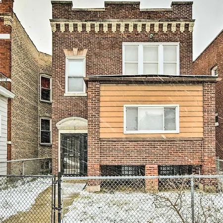 Quiet Townhome: Walk To Subway Stations *
