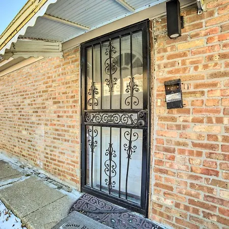 Gem Near Subway ~ 5 Mi To Downtown Apartment *