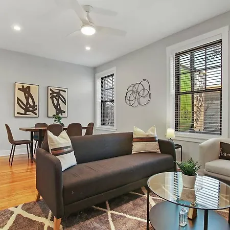3br Beautifully Designed Close To Shops - Belmont A3