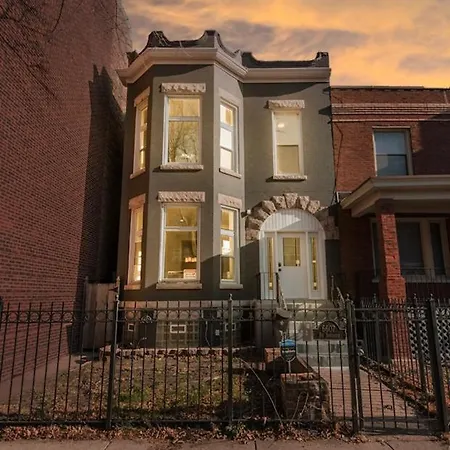 Large Ultra Modern 3br/1ba Near Univ Of Apartment Chicago