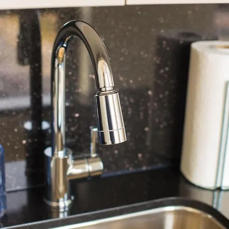 Apartment Stylish 1br Near Loyola By Gia Chicago