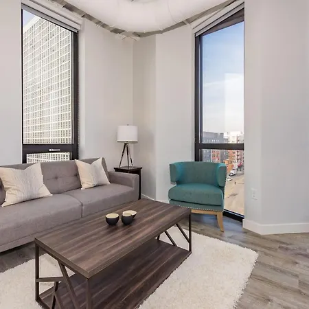 Apartment Modern 3br By Loyola University By Gia
