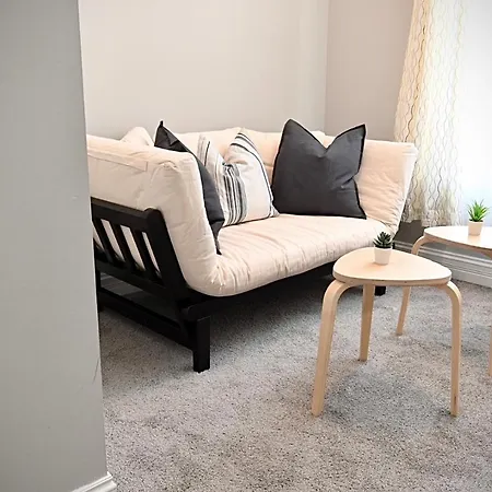Large Ultra Modern 3br/1ba Near Univ Of Apartment *