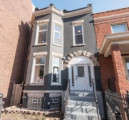 Apartment Large Ultra Modern 3br/1ba Near Univ Of